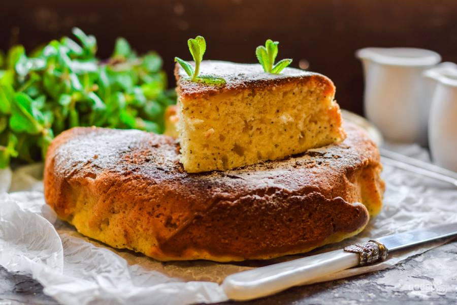 Яблочный пирог на сковороде (без духовки)