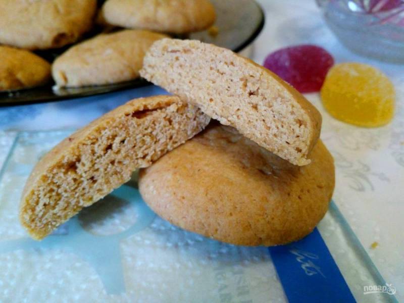Песочное печенье, приготовленное таким способом, получается очень мягким и рассыпчатым.