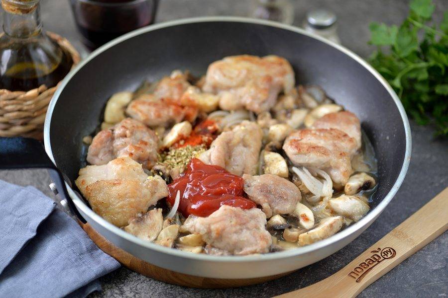 Цыпленок по-бургундски, пошаговый рецепт на 46 ккал, фото, ингредиенты - Elena