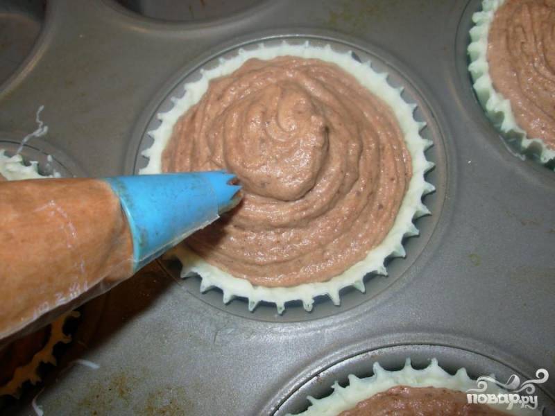 Как украсить шоколадный торт