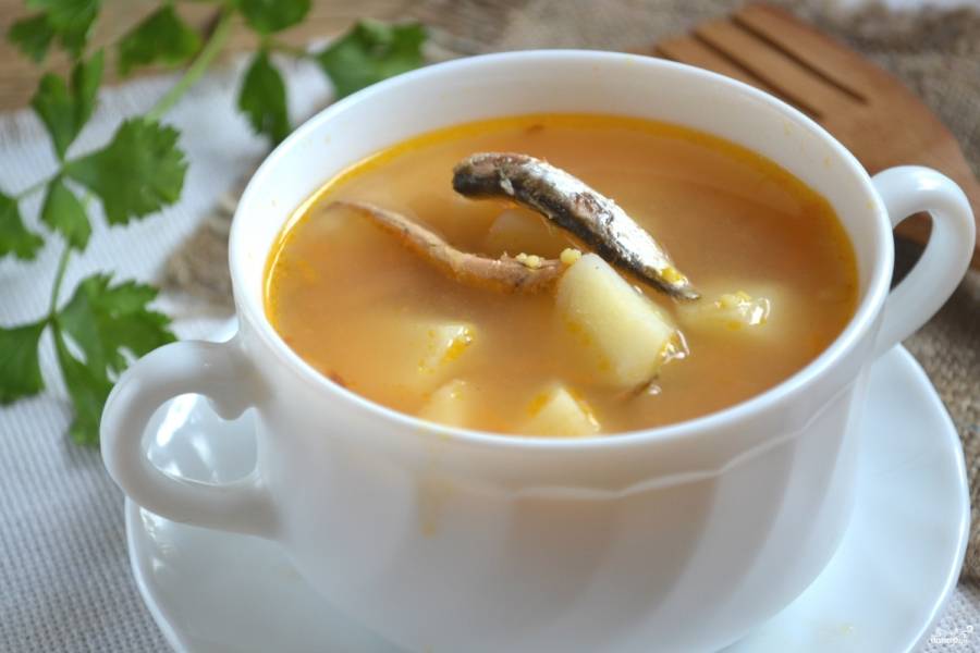 Суп из консервированной кильки - быстро и вкусно