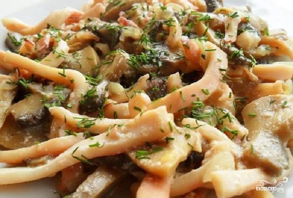Жареные кальмары с грибами — рецепт с фото | Рецепт | Жареные кальмары, Еда, Кулинария