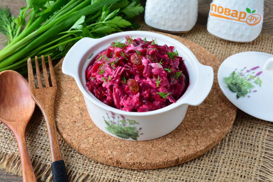 Свекольный салат с изюмом, пошаговый рецепт на ккал, фото, ингредиенты - Елена