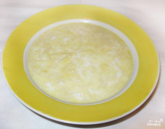 Молочный суп с вермишелью и яйцом рецепт с фото