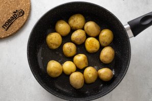 Жареный картофель в мундире - фото шаг 3