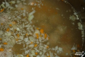Суп с фрикадельками и лапшой - фото шаг 4