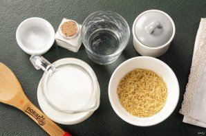 Молочный суп с вермишелью - фото шаг 1