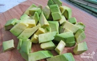 Салат из авокадо и редиса - фото шаг 3