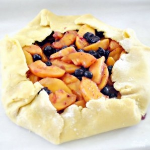 Пирог с черникой и персиками по-деревенски - фото шаг 16
