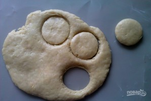 Песочное печенье на кефире - фото шаг 6