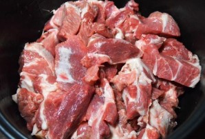 Тушеное мясо в мультиварке "Панасоник" - фото шаг 1