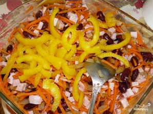 Салат из корейской моркови с сухариками - фото шаг 4