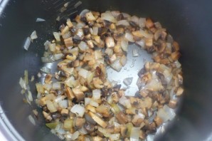 Перец, фаршированный гречкой и грибами - фото шаг 2