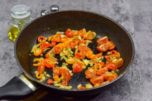 Спагетти "Четыре помидора" - фото шаг 3