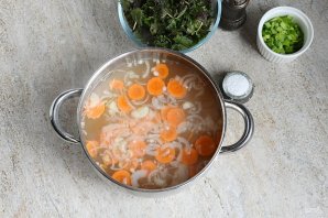 Щи с крапивой - фото шаг 4