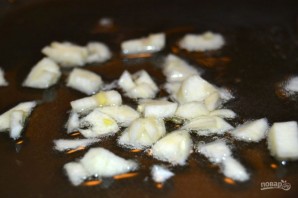 Жареные грибы с луком - фото шаг 4