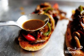 Сэндвичи с говядиной, болгарским перцем и грибами - фото шаг 6