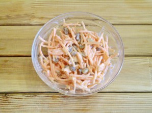 Салат из моркови с изюмом - фото шаг 6
