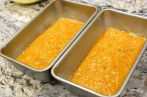 Морковный пирог с начинкой из сливочного сыра - фото шаг 8