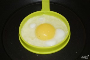 Шпинат с яйцом - фото шаг 3