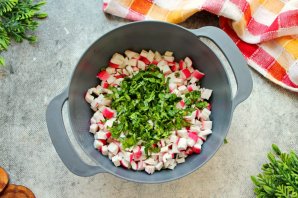 Постный салат с крабовыми палочками - фото шаг 7