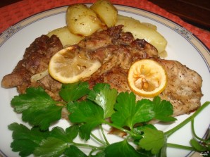Картофель со свининой в духовке - фото шаг 8