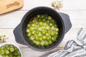 Варенье из крыжовника - фото шаг 6