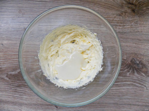 Масляный крем для украшения торта - фото шаг 3