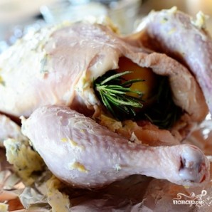 Курица, запеченная с лимоном и розмарином - фото шаг 6