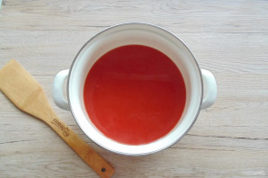 Томатный сок с базиликом на зиму - фото шаг 7