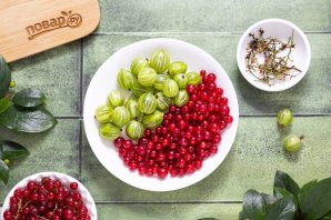 Варенье из крыжовника и красной смородины - фото шаг 3