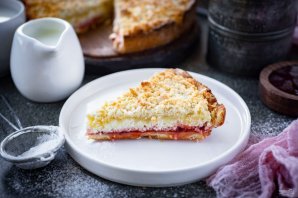 Песочный пирог с творогом и клубничным джемом - фото шаг 14