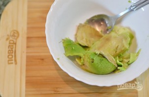 Паштетный салат из авокадо и риса - фото шаг 1