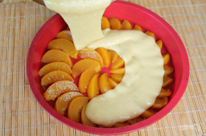 Пирог с персиками "Перевертыш" - фото шаг 7
