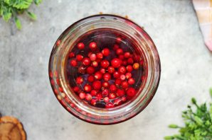 Наливки из ягод - фото шаг 6