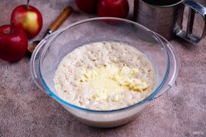 Печеные пирожки с яблоками - фото шаг 10