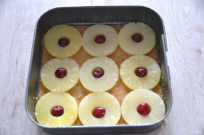 Пирог "Перевертыш" с ананасами - фото шаг 4