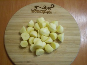 Картофель кусочками в духовке - фото шаг 3