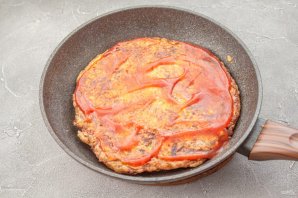 Пицца из кабачков без муки на сковороде - фото шаг 6