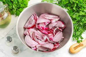 Лук маринованный быстрый - фото шаг 3