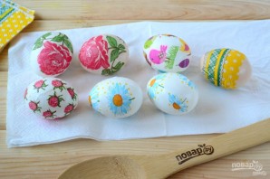 Пасхальные яйца с цветами - фото шаг 3