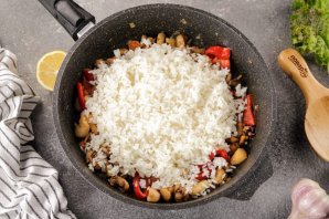 Жареный рис с морепродуктами - фото шаг 13