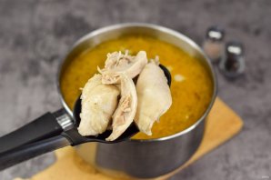 Суп "Затируха" с курицей на яйцах - фото шаг 8