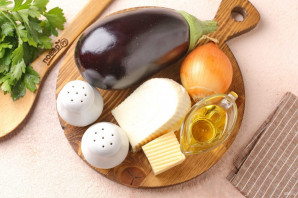 Баклажаны фаршированные луком и сыром в духовке - фото шаг 1