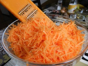 Рулеты из лаваша с морковкой - фото шаг 1