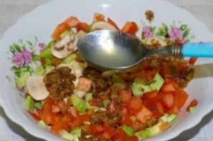 Вегетарианский салат с авокадо - фото шаг 10