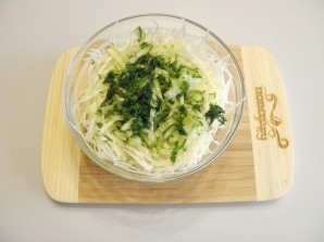 Салат из капусты - фото шаг 4