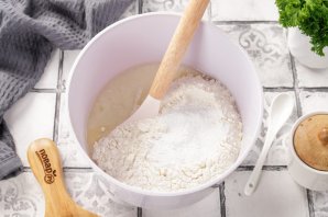 Печеные пирожки на кефире