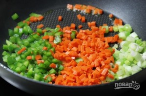 Рис с жареными овощами и яйцом - фото шаг 1