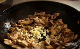 Тортилья картофельная с грибами - фото шаг 5